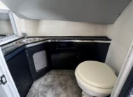 Fountain 42 Feet met 2 x 502 V 8  met 450 PK per stuk