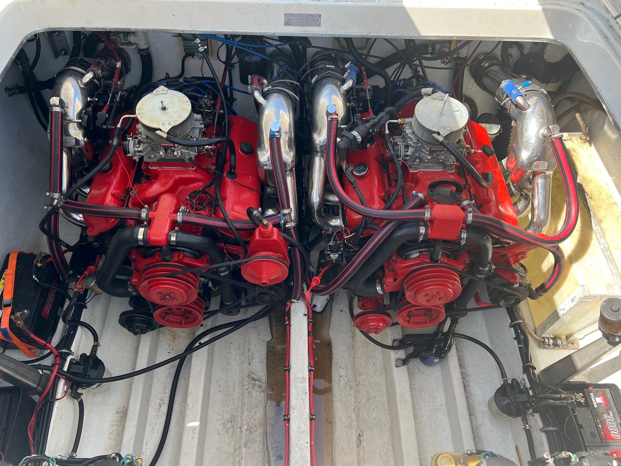 Fountain 42 Feet met 2 x 502 V 8  met 450 PK per stuk