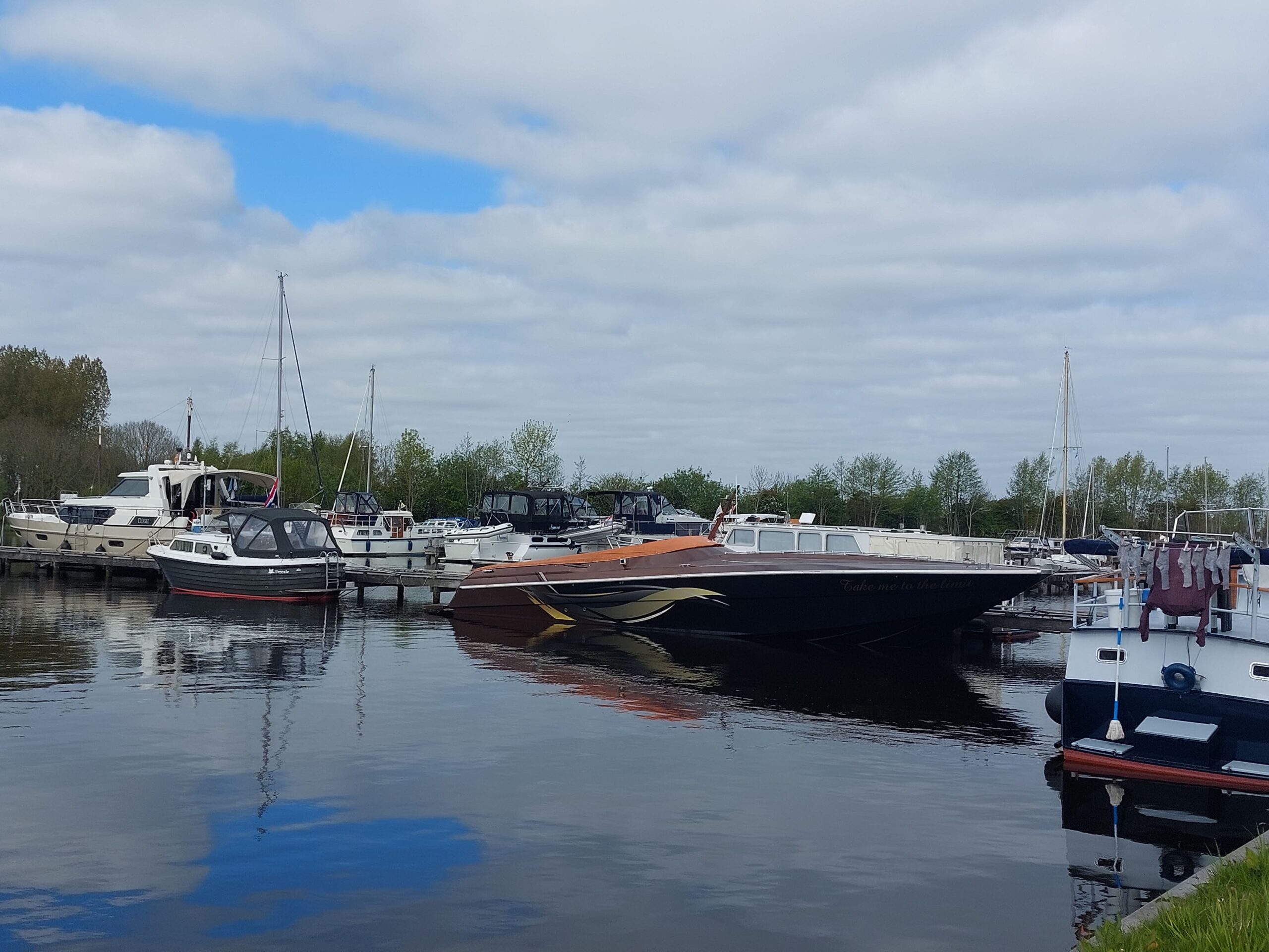 France Marine Offshore  50 voet 2 x Scania  650 PK per stuk