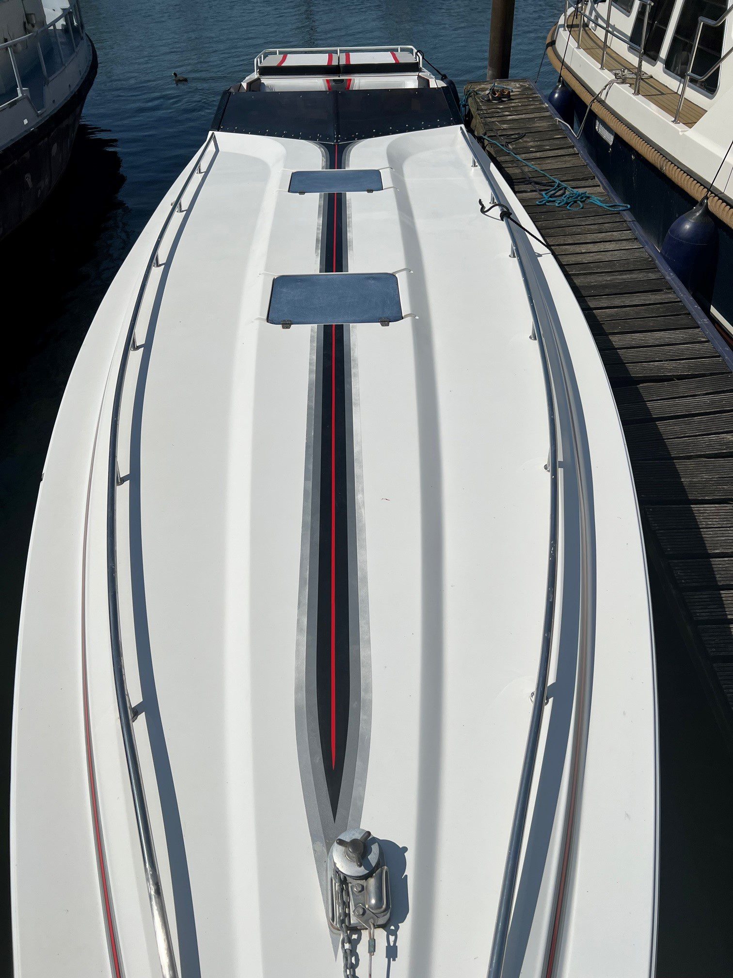 Fountain 42 Feet met 2 x 502 V 8  met 450 PK per stuk