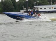 Checkmate 32 feet 2 x Mercruiser 7,4 liter V 8