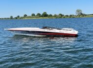 Fountain 42 Feet met 2 x 502 V 8  met 450 PK per stuk