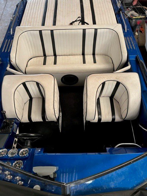 Checkmate 32 feet 2 x Mercruiser 7,4 liter V 8