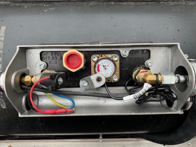 Correct Craft Ski Nautique ski boot V 8 met LPG
