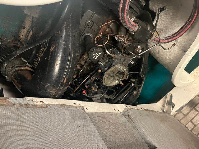 Scarab speedboot met V 6 ( gereviseerd ) met trailer en kenteken