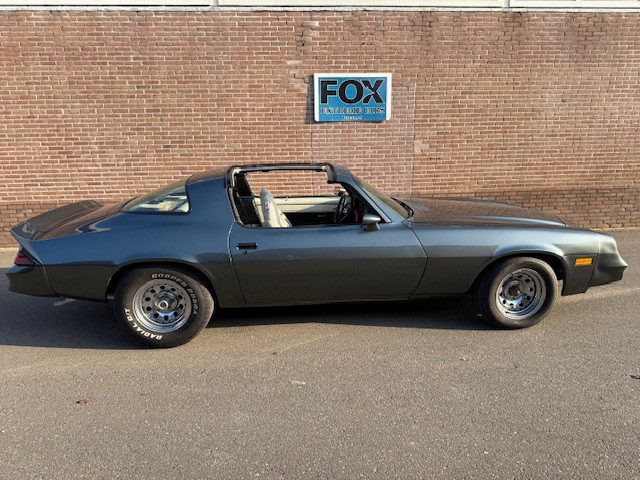 Chevrolet Camaro TARGA 1981 Gun metall grey gespoten