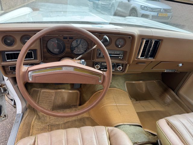 Chevrolet Monte Carlo 1976 5.7 AUT