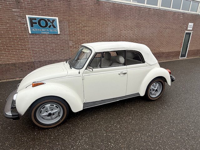 VW Kever Cabrio 1977 Geheel nieuw triple white