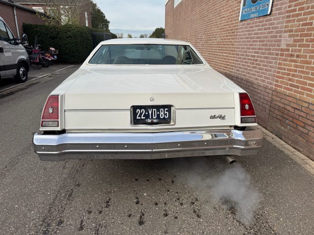 Chevrolet Monte Carlo 1976 5.7 AUT