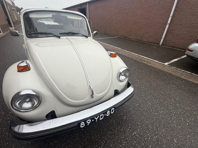 VW Kever Cabrio 1977 Geheel nieuw triple white
