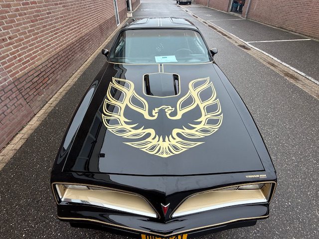 Pontiac Trans Am 1978 Smokey and the Bandit kopie 6.6 liter HURST