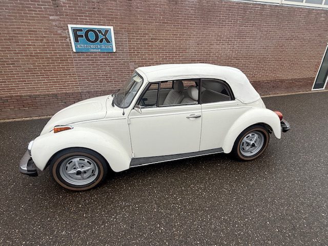 VW Kever Cabrio 1977 Geheel nieuw triple white
