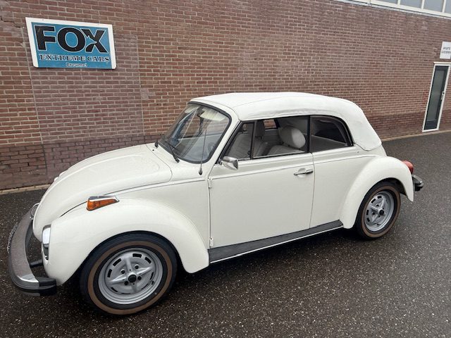 VW Kever Cabrio 1977 Geheel nieuw triple white