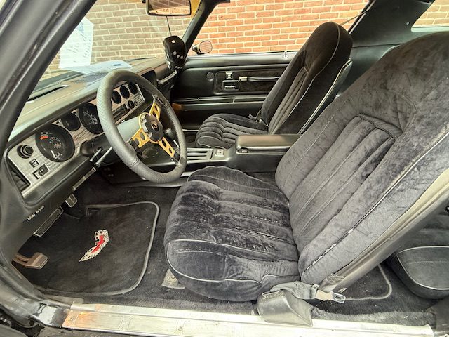 Pontiac Trans Am 1978 Smokey and the Bandit kopie 6.6 liter HURST