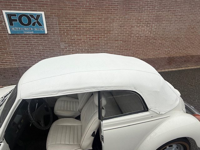 VW Kever Cabrio 1977 Geheel nieuw triple white