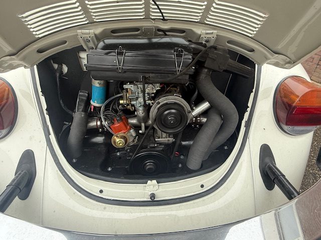 VW Kever Cabrio 1977 Geheel nieuw triple white