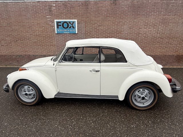 VW Kever Cabrio 1977 Geheel nieuw triple white