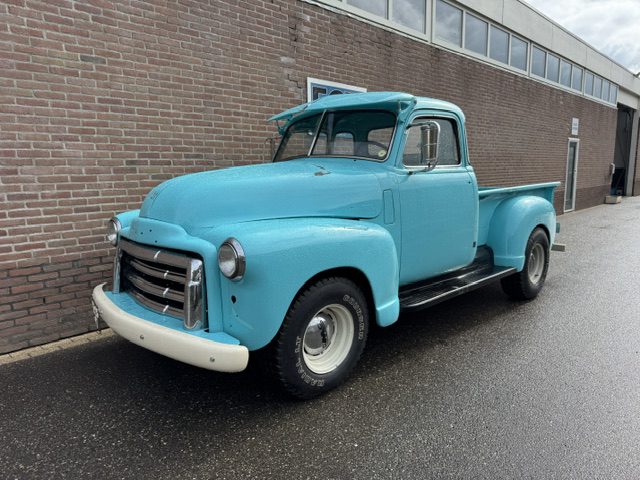 GMC  Pick Up 1948 met V 8 afbouwwerk